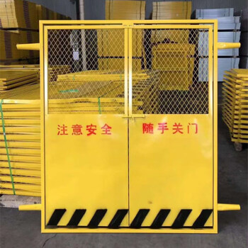 普通貨梯門